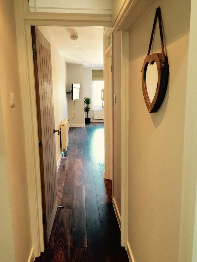 Modern One Bedroom Apartment Near The Seafront Portsmouth Exterior photo